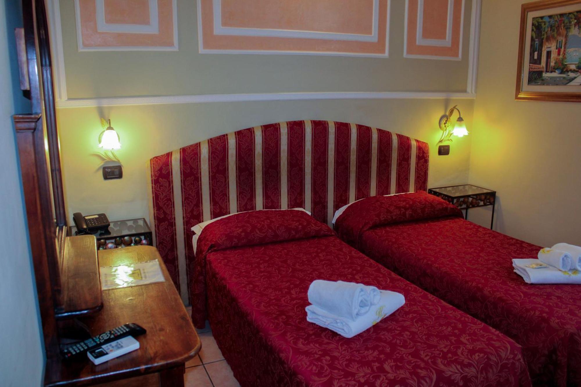 Hotel Sicilia Mailand Exterior foto