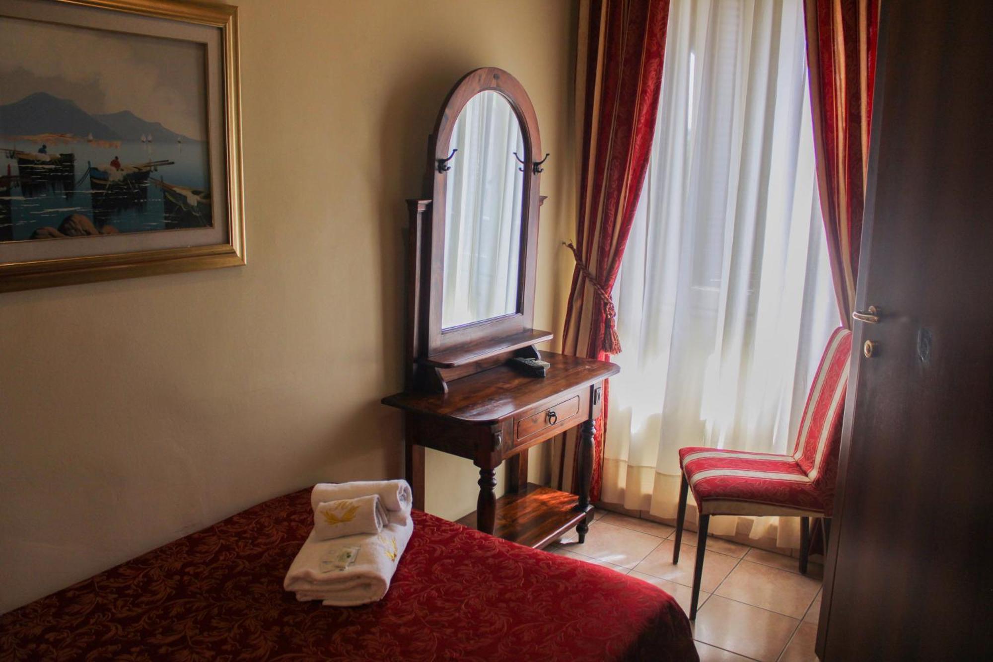 Hotel Sicilia Mailand Exterior foto